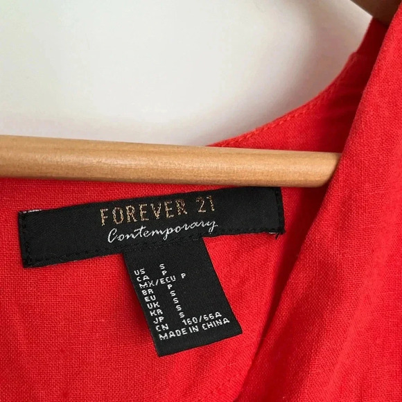 5/20$ Forever 21  Red Jumpsuit size small - Picture 2 of 6